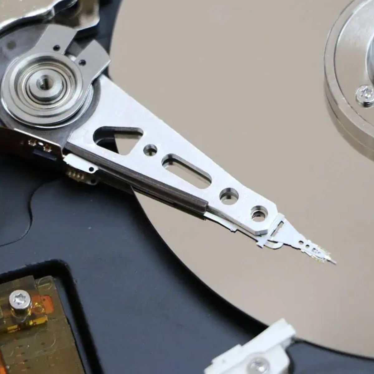 Why Businesses Should Plan Their IT Hardware Lifecycle - Virtec IT Solutions